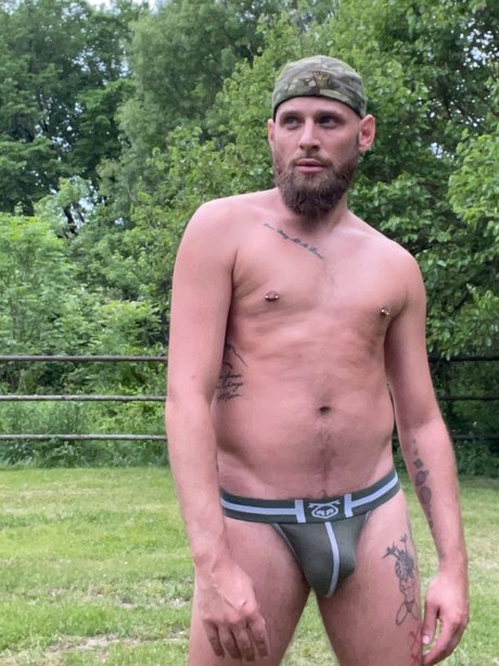 Nacktes geleaktes OnlyFans-Foto von Eden Daniels