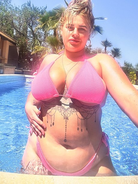 Nacktes geleaktes OnlyFans-Foto von Louise98