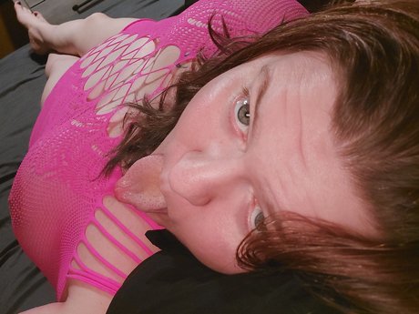Nacktes geleaktes OnlyFans-Foto von Naamah