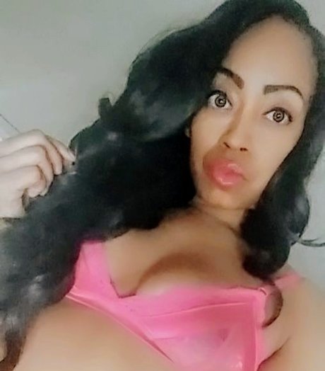 Nacktes geleaktes OnlyFans-Foto von Panamanian Beauty