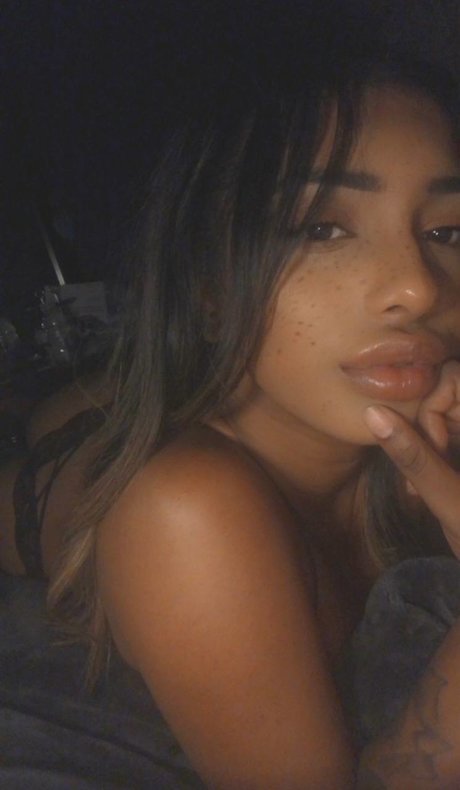 Nacktes geleaktes OnlyFans-Foto von D