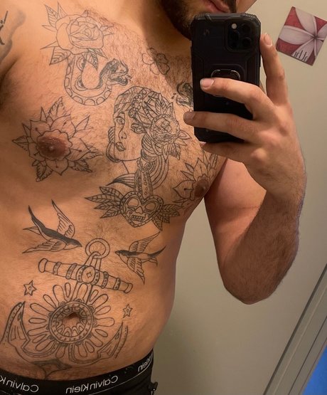 Nacktes geleaktes OnlyFans-Foto von Amir Mo