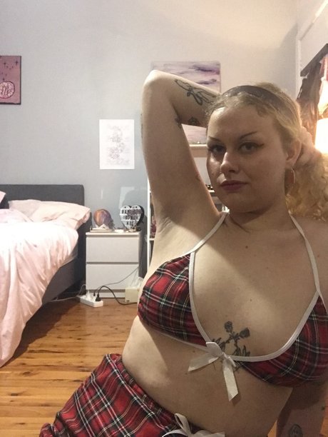 Nacktes geleaktes OnlyFans-Foto von Anita
