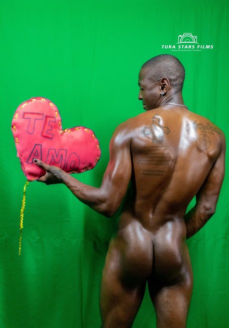 Nacktes geleaktes OnlyFans-Foto von Niche Flow Element