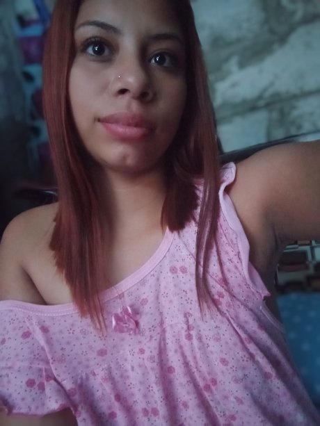 Nacktes geleaktes OnlyFans-Foto von Babycan