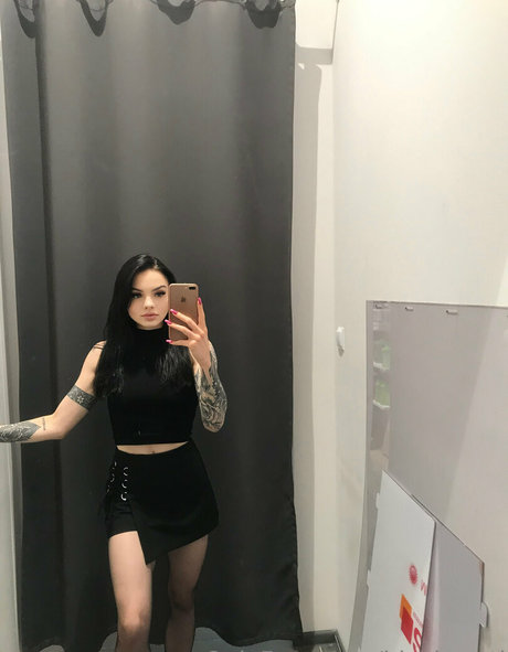 Nacktes geleaktes OnlyFans-Foto von Blackyusti
