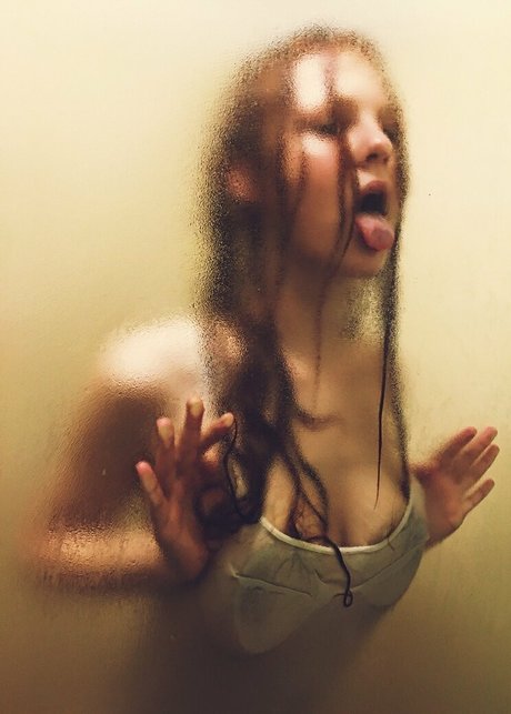 Nacktes geleaktes OnlyFans-Foto von Sonia Red Fox