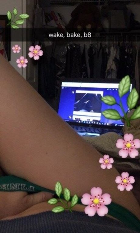 Nacktes geleaktes OnlyFans-Foto von Ginkgocrown