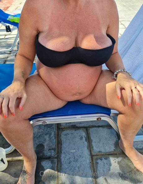 Nacktes geleaktes OnlyFans-Foto von Prettypregnant35