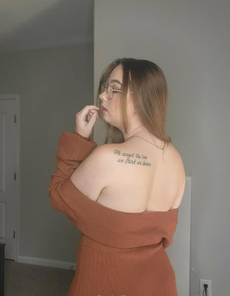 Nacktes geleaktes OnlyFans-Foto von Waverlyluxe