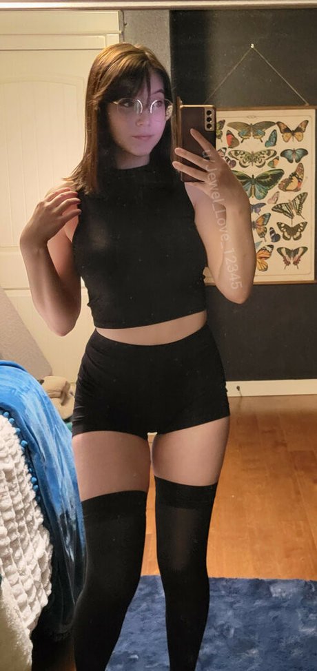 Nacktes geleaktes OnlyFans-Foto von Jewellove12345