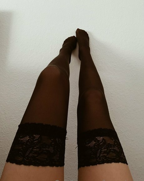 Nacktes geleaktes OnlyFans-Foto von Lauraaloove