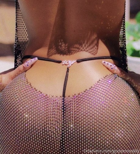 Nacktes geleaktes OnlyFans-Foto von Lillyxmaefree