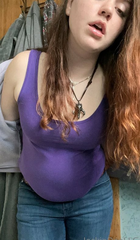 Nacktes geleaktes OnlyFans-Foto von Snackupjackie