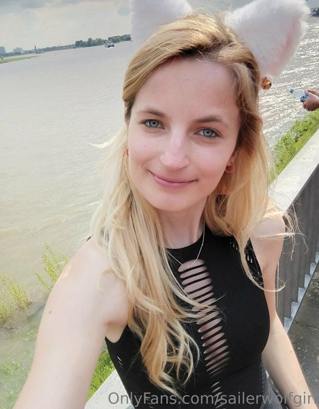 Sailerwolfgirl