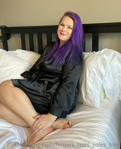 Fingers_toes_soles_free