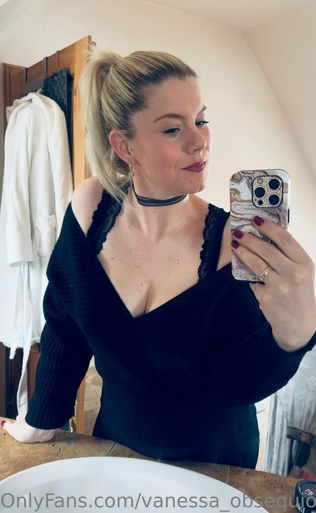 Vanessa_obsequious