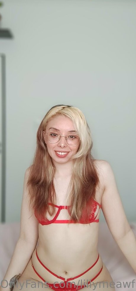 Lillymeawfree