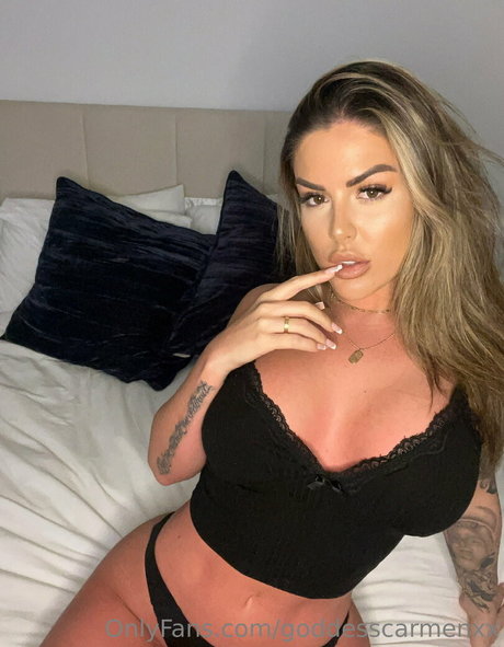 Nacktes geleaktes OnlyFans-Foto von Goddesscarmenxo