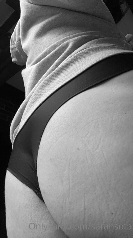 Nacktes geleaktes OnlyFans-Foto von Sarahsota