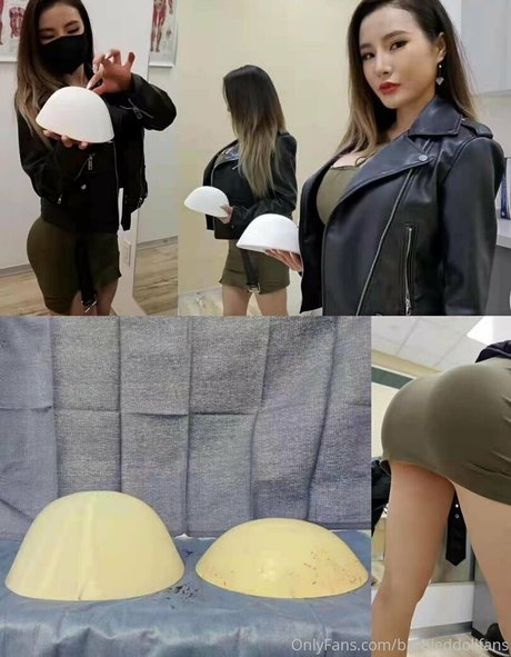 Nacktes geleaktes OnlyFans-Foto von Barbieddollfans