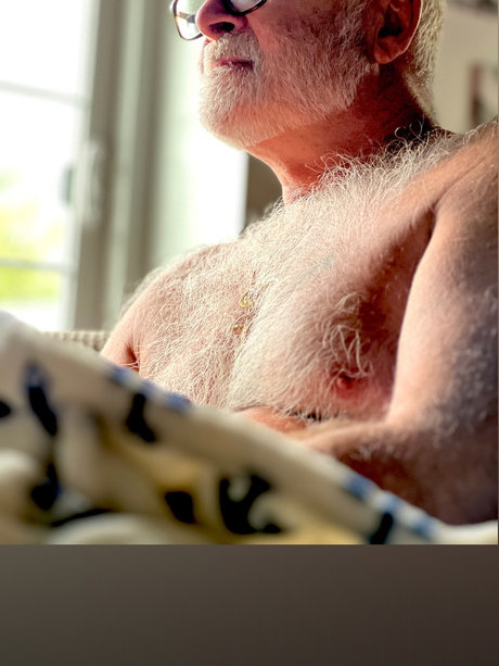 Nacktes geleaktes OnlyFans-Foto von Daddy Son Only