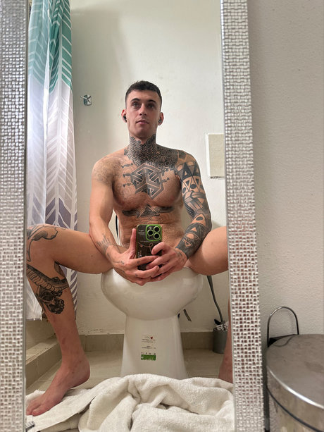 Nacktes geleaktes OnlyFans-Foto von Sr Parker