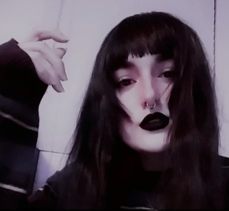Nacktes geleaktes OnlyFans-Foto von Peaches And Cherries