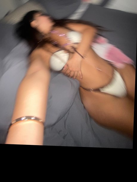 Nacktes geleaktes OnlyFans-Foto von P