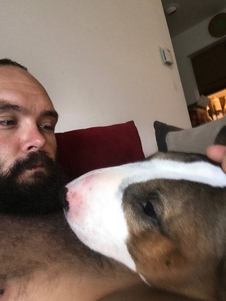 Nacktes geleaktes OnlyFans-Foto von Dadbod86