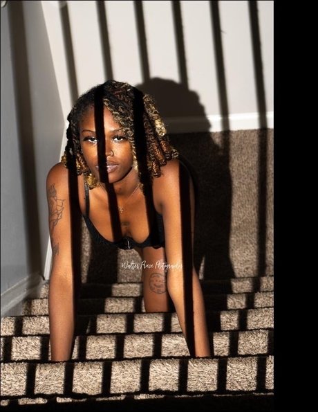 Nacktes geleaktes OnlyFans-Foto von Smiley Wiley