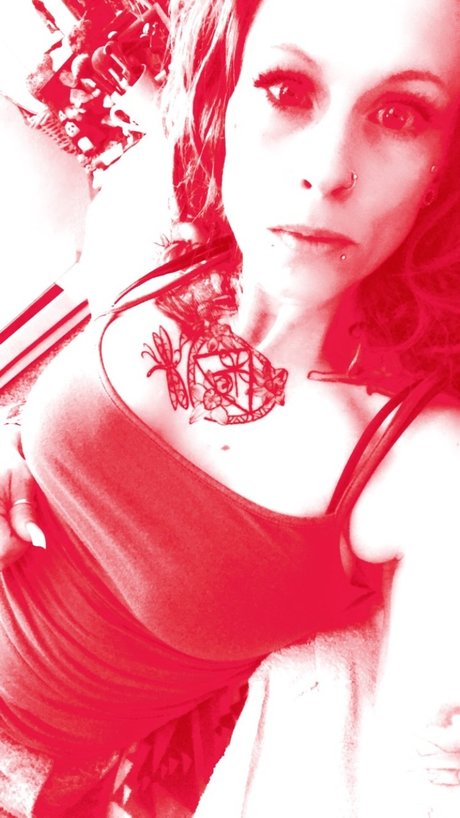 Nacktes geleaktes OnlyFans-Foto von Daddies Girl