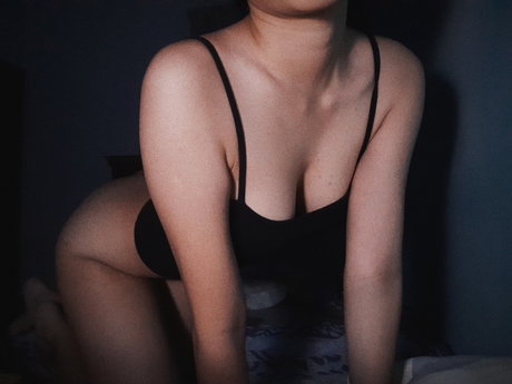 Nacktes geleaktes OnlyFans-Foto von Popos