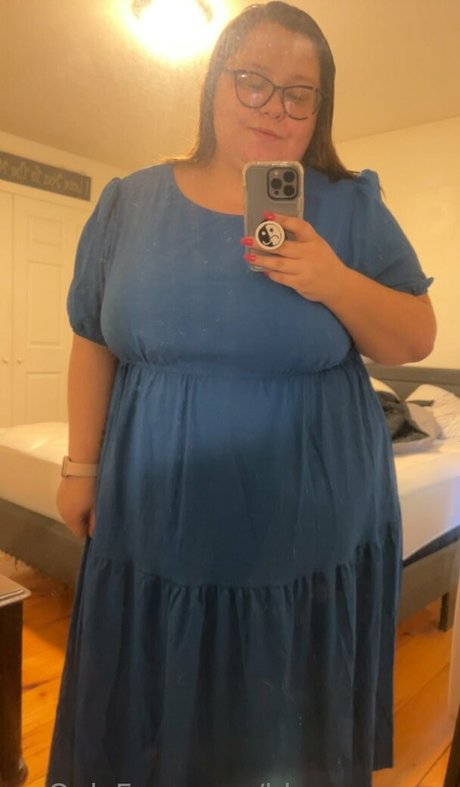 Nacktes geleaktes OnlyFans-Foto von Bbwqueeeen