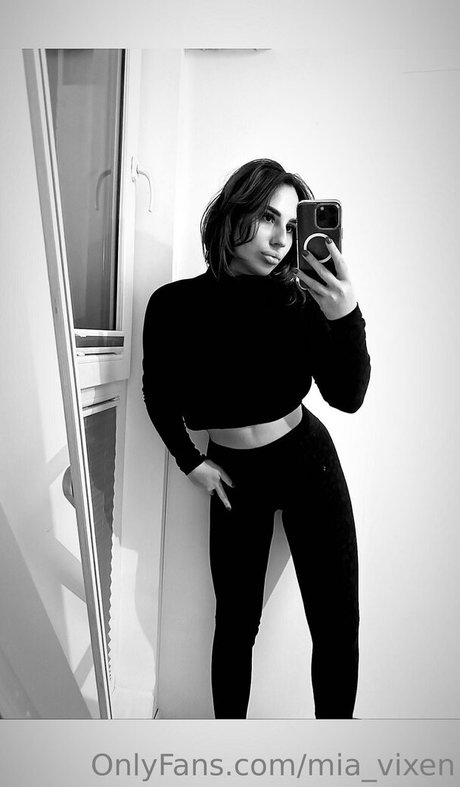 Mia_vixen