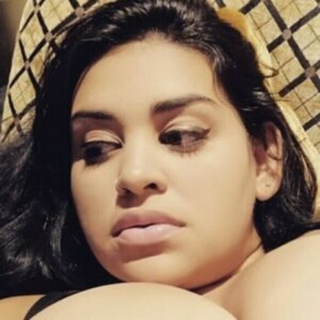 Nacktes geleaktes OnlyFans-Foto von Jennifer Busty Latina
