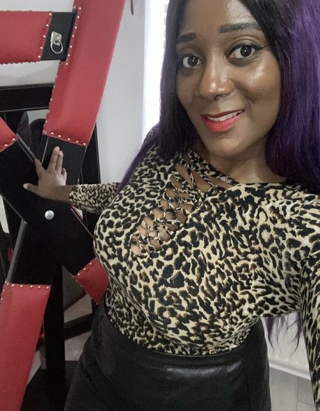 Nacktes geleaktes OnlyFans-Foto von Mslorraineldn