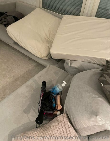 Nacktes geleaktes OnlyFans-Foto von Momssecretsfree