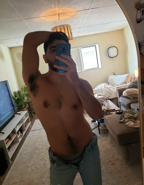 Nacktes geleaktes OnlyFans-Foto von Maybemybaby