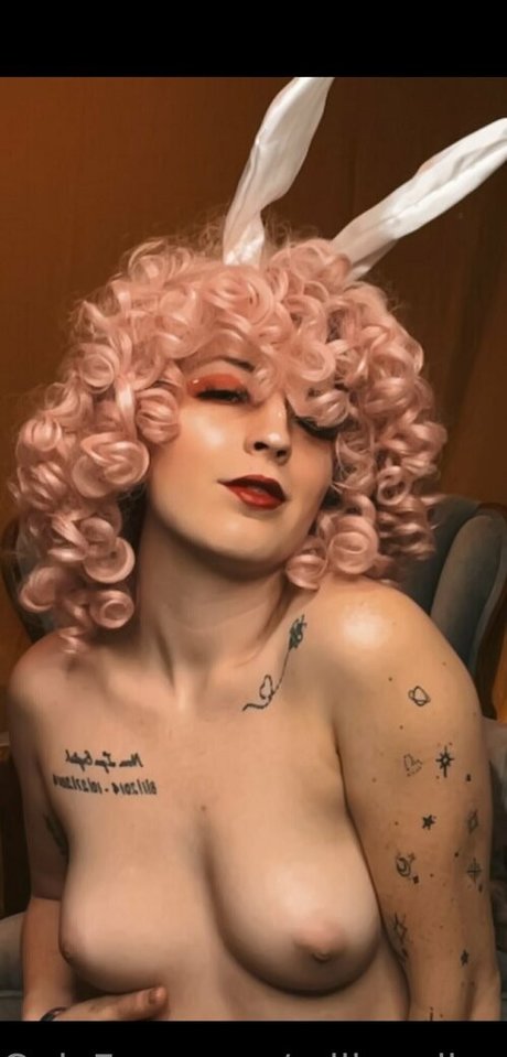 Nacktes geleaktes OnlyFans-Foto von Milkandhoney1201