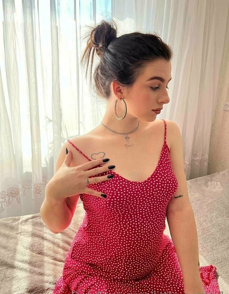 Nacktes geleaktes OnlyFans-Foto von Littleemmy1