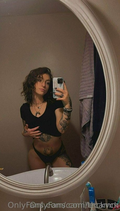 Nacktes geleaktes OnlyFans-Foto von Camillecamm