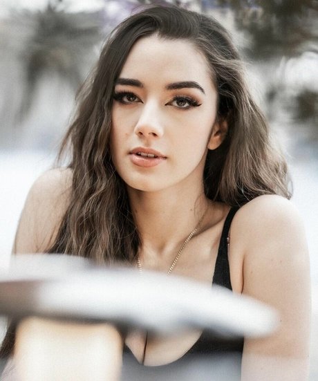 Nacktes geleaktes OnlyFans-Foto von Miss Mikkaa