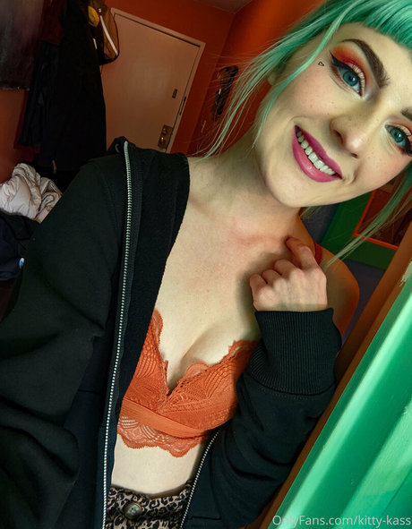 Nacktes geleaktes OnlyFans-Foto von Kittykassfree