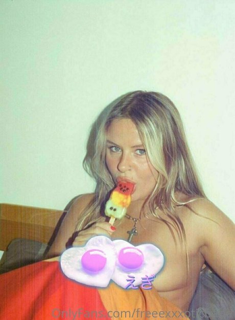 Nacktes geleaktes OnlyFans-Foto von Lovelyrachel2000