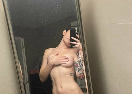 Nacktes geleaktes OnlyFans-Foto von Xxxhotti