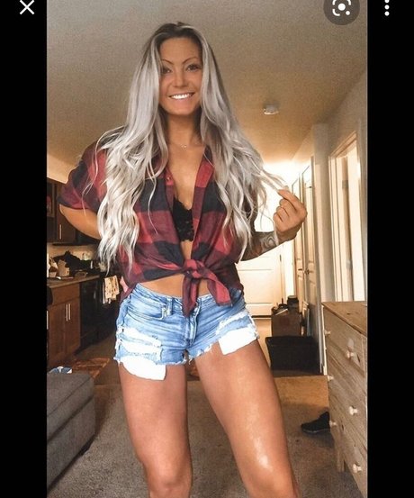 Nacktes geleaktes OnlyFans-Foto von Jordan Elizabeth