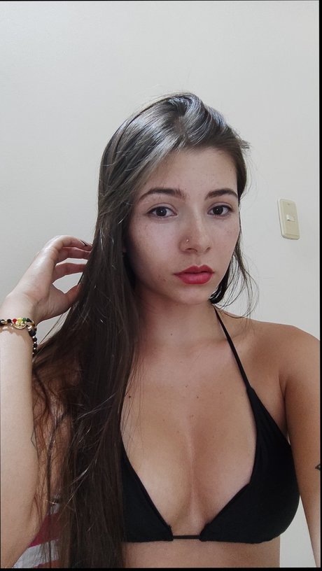 Nacktes geleaktes OnlyFans-Foto von Connie 
