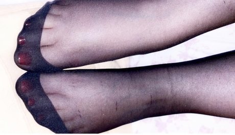 Nacktes geleaktes OnlyFans-Foto von Prettytoesandhose