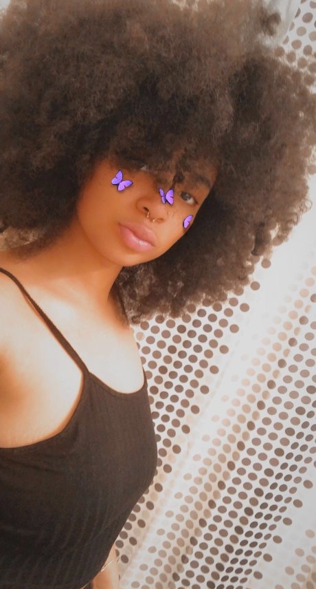 Nacktes geleaktes OnlyFans-Foto von Prettylightskinthang